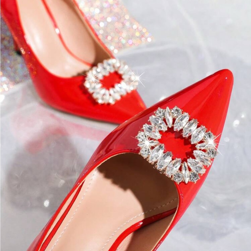 NWOT - Rhinestone Shoe Clips